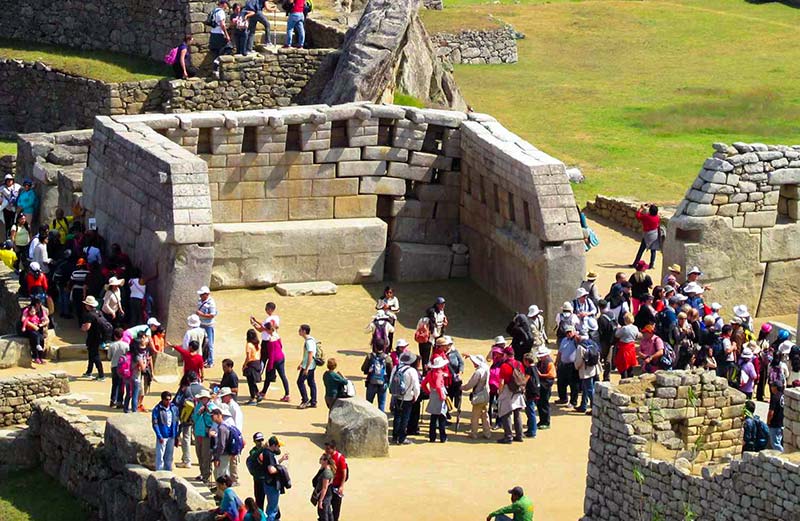Visiting the main temple of Machu Picchu